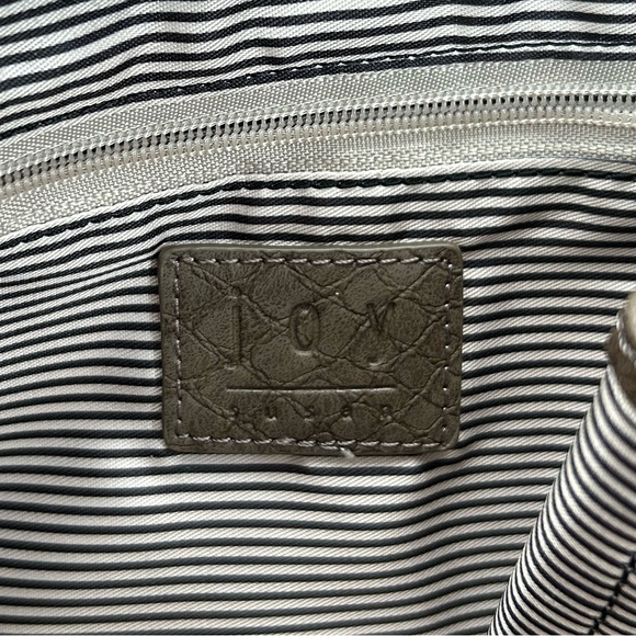 Joy Susan Tina Python Vegan Leather Zip Around Wristlet Clutch 10” x 6” NWOT. - Picture 10 of 16